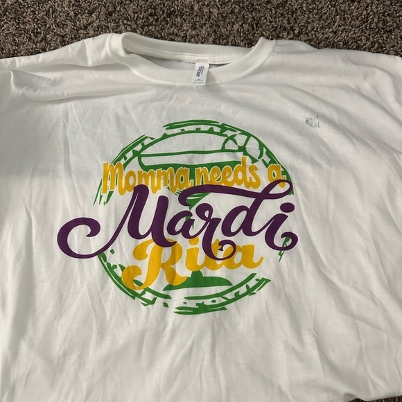 Jerzees Tops - Mama needs a MardiRita tshirt